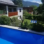 Haus Thomas *